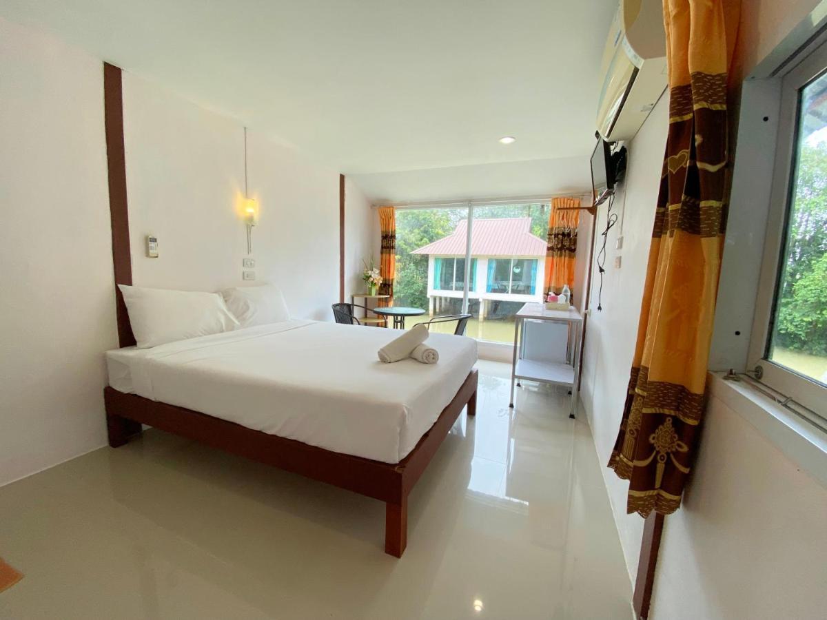 Hotel Banpak Suankaew Talaynoi Phatthalung Exterior foto